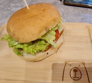 Wasabi Tuna Burger@$7.90 at Mong Cha Cha Cafe 夢茶茶 in Central Singapore