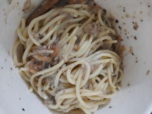 After mixing the gravy at Mong Cha Cha Cafe 夢茶茶 in Central Singapore