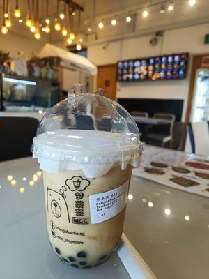 Recommend their Osmanthus Green Tea at Mong Cha Cha Cafe 夢茶茶 in Central Singapore