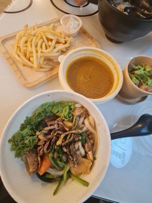 Late bites ~ 4/8/22 at Mong Cha Cha Cafe 夢茶茶 in Central Singapore