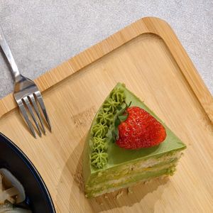 Uji Matcha Creme Cake at Mong Cha Cha Cafe 夢茶茶 in Central Singapore