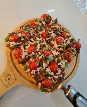 Cheezy Omnimeat Pizza 🍕  ~ 9/8/22 at Mong Cha Cha Cafe 夢茶茶 in Central Singapore