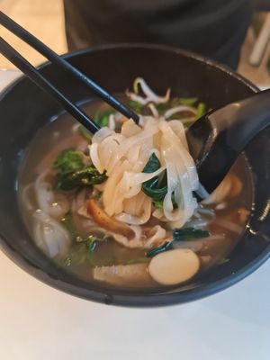 Pholicious ~ 2/3/22 at Mong Cha Cha Cafe 夢茶茶 in Central Singapore