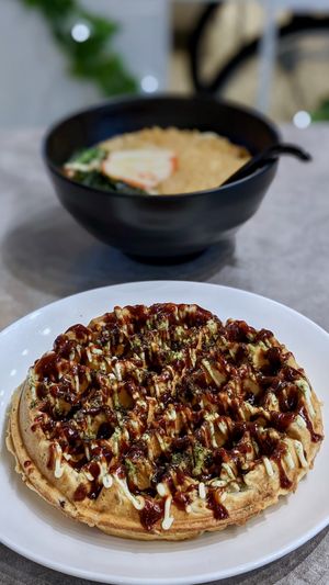 Okonomiyaki Waffles & Kitsune Udon at Mong Cha Cha Cafe 夢茶茶 in Central Singapore