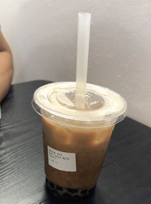 earl grey black sugar boba mylk tea $4.90 👍🏻👍🏻👍🏻 at Mong Cha Cha Cafe 夢茶茶 in Central Singapore