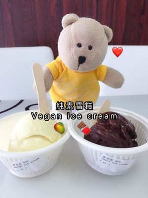 Mango and Chocolate  at Mong Cha Cha Cafe 夢茶茶 in Central Singapore