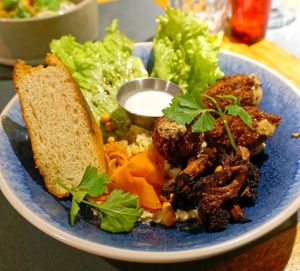 Falafel Bowl (vegan) at Sesame in Chamonix-mont-blanc