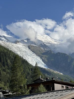 The views 🩵🟣🩵  at Sesame in Chamonix-mont-blanc