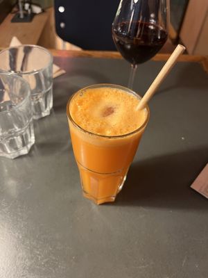 Happy day juice   at Sesame in Chamonix-mont-blanc