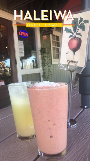 🌺🤙🏼 at The Beet Box Cafe in Haleiwa