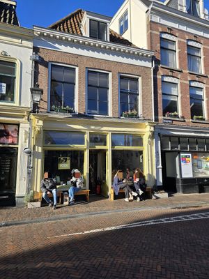 Front at KEEK in Utrecht
