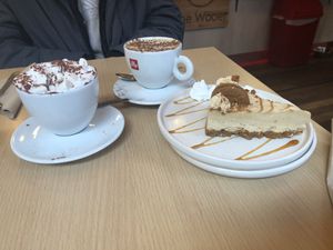 Chocolate, cappuccino and a delicious cake to share 😊 at The Wooer in Falkirk