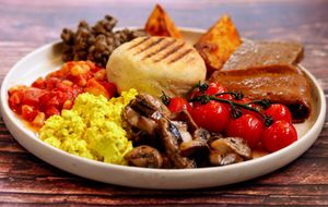 Full Breakfast at The Wooer in Falkirk