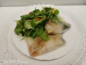 lunch rice rolls with vegan salmon and salad. at Trgovina Rastoča Jablana in Ljubljana