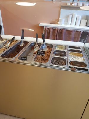 Vegan almond and vegan peanut butter at Cupkie in Paris