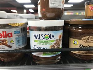 Vegan chocolate spread at Baronesha in Tirana