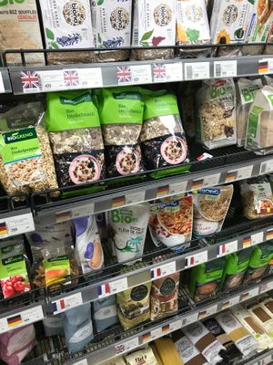 Vegan dry foods at Baronesha in Tirana