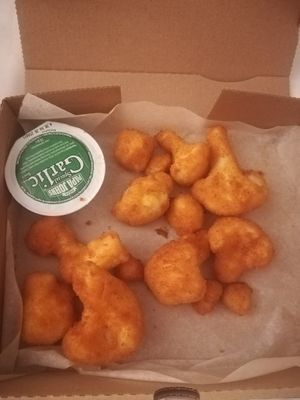 Caulliflower wings at Papa John's in Bristol