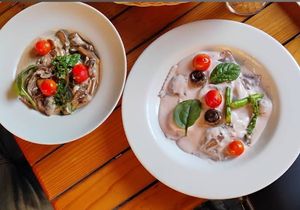 Risotto Champiñones & Panzotti Vegano  at Il Paparazzo in Valparaiso