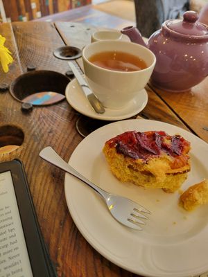 Tea and cake at Zero Waste Hub in Edinburgh
