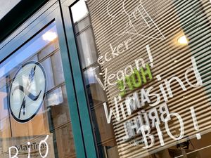 window at Brotgefuehle in Leipzig