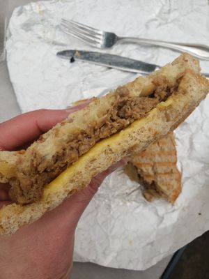 Burger patty melt at Lifestyle Cafe in Columbus