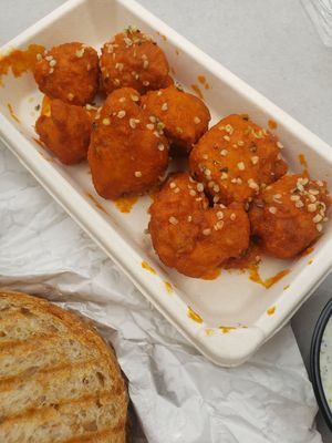 Buffalo nuggets at Lifestyle Cafe in Columbus