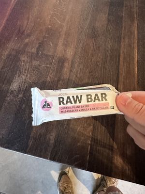 Good protein bar  at MSP - Joe & The Juice - T1 in St Paul