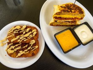 Vrunchwrap & loaded hash browns  at 4th & State in Columbus