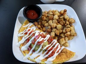 J'eggos rancheros omelette at 4th & State in Columbus
