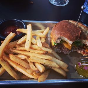 Americana burger at 4th & State in Columbus