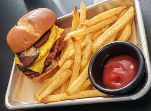 Brunchy burger at 4th & State in Columbus