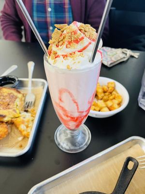 Milkshake!  at 4th & State in Columbus