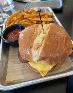 Jr. Fakin’ Burger  at 4th & State in Columbus