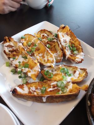 Potato skins at 4th & State in Columbus