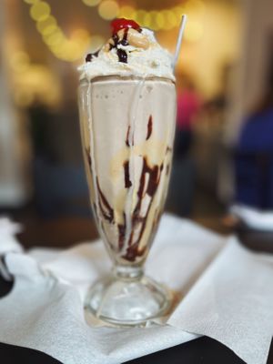 chocolate & peanut butter shake at 4th & State in Columbus