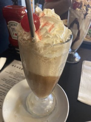 Root Beer Float  at 4th & State in Columbus