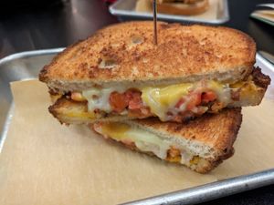 Grilled cheese with tomato and seitan bacun at 4th & State in Columbus