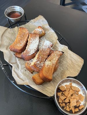 S’mores pancake bites. Highly recommend! 😋   at 4th & State in Columbus