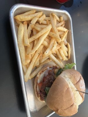 Jalapeño cheddar burgerrs  at 4th & State in Columbus