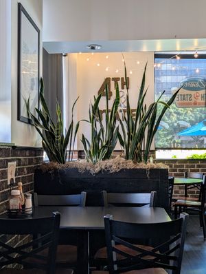 Seating area at 4th & State in Columbus