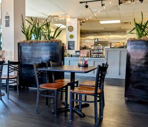 Seating and counter at 4th & State in Columbus