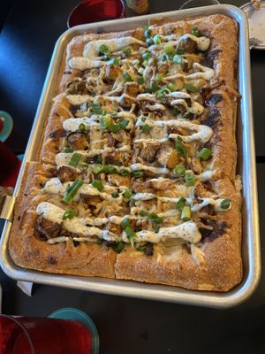 Maui woawi stuffed crust pizza   at 4th & State in Columbus