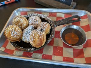 Blueberry pancake balls at 4th & State in Columbus