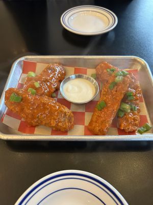 Tempeh wings   at 4th & State in Columbus
