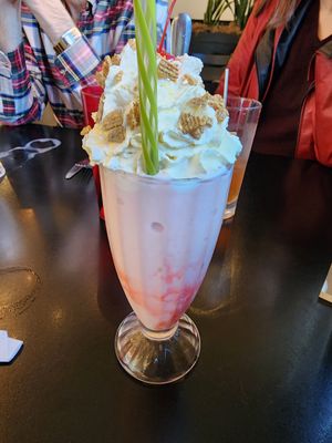 Amazing vegan strawberry cheesecake milkshake at 4th & State in Columbus