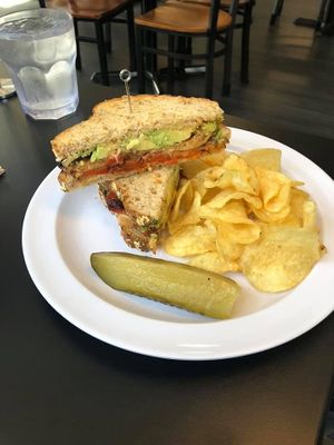 Roasted Red Pepper Avocado at 4th & State in Columbus