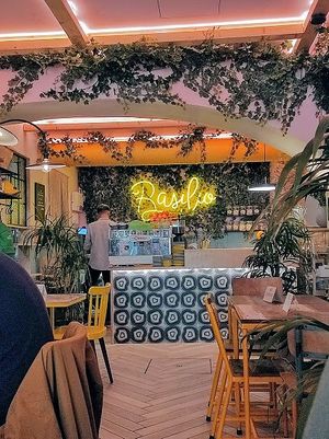 Interior del restaurante at Basilio in Lisbon