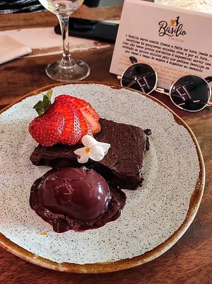 Brownie de chocolate at Basilio in Lisbon