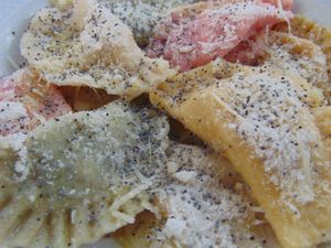 Mixed ravioli filled with pumkin, spinach, manion and roqueford with poppy seeds.  A vegetarian choice at La Opera in Havana